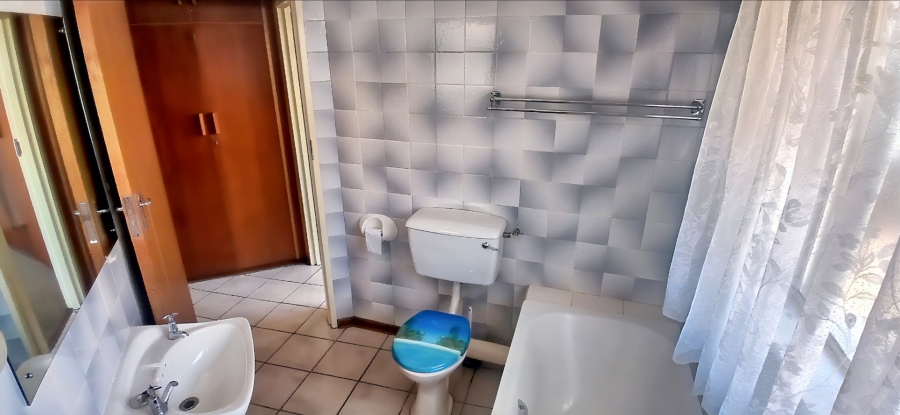 2 Bedroom Property for Sale in Pellissier Free State